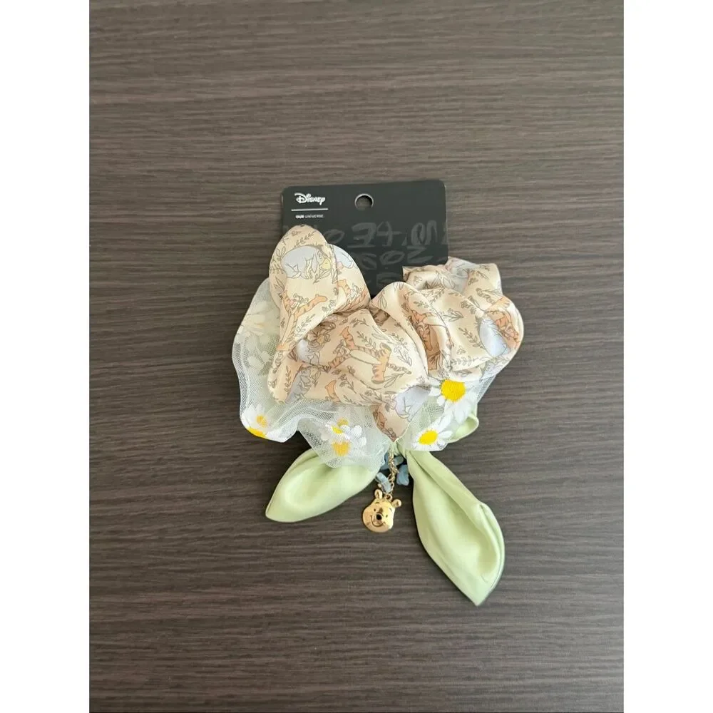 Disney Winnie the Pooh Floral Scrunchie Set
